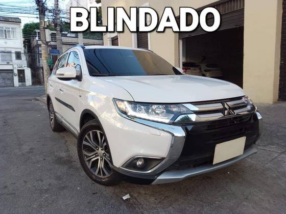 MITSUBISHI OUTLANDER 3.0 GT 4X4 V6 24V GASOLINA 4P AUTOMÁTICO